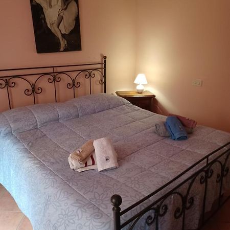Via Delle Prigioni,17 Apartment Volterra Luaran gambar